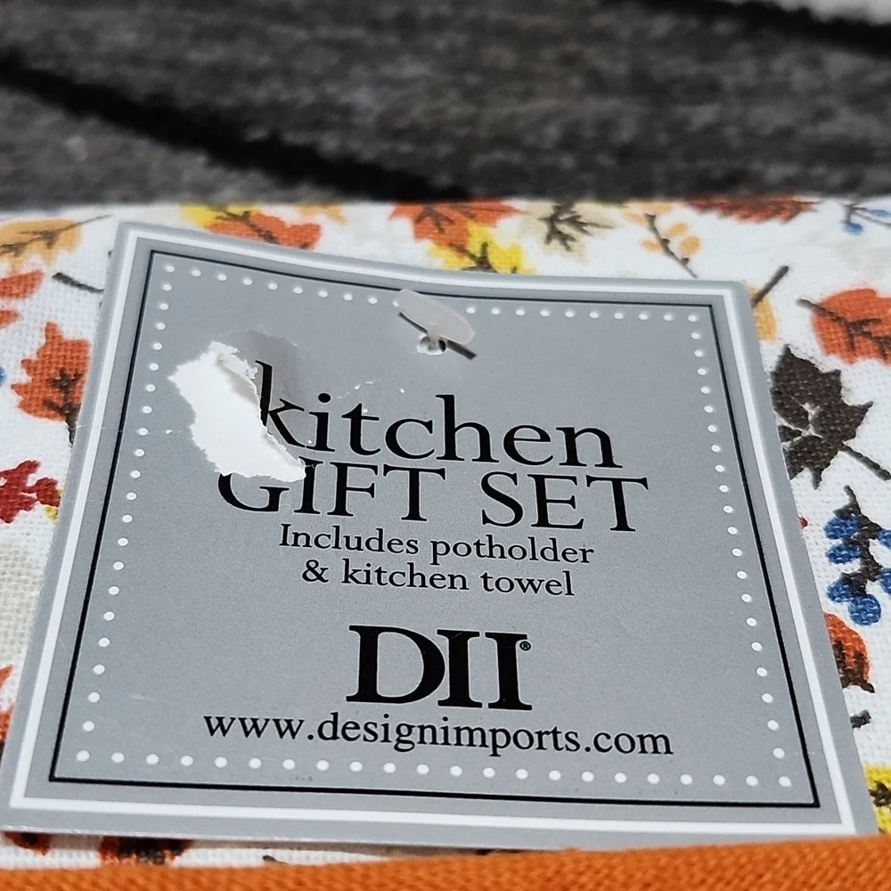 HELLO PUMPKIN SHAPED POTHOLDER TOWELS GIFT SET  FALL THANKSGIVING HOILDAYS
